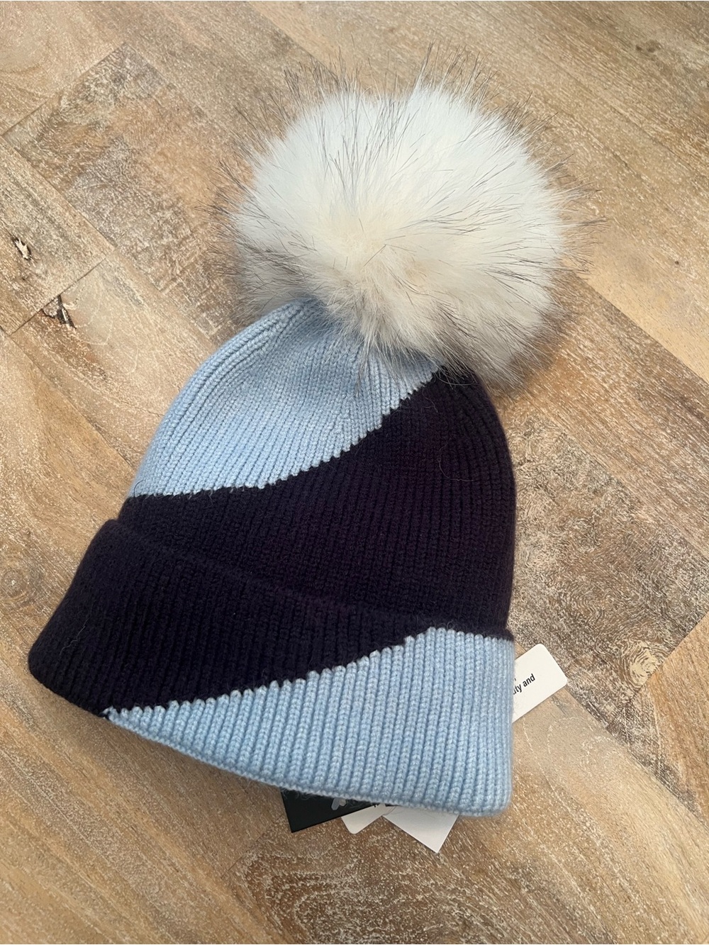 NWT Kyi Kyi Faux Fur Beanie